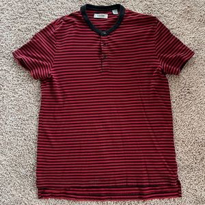 Men’s Kenneth Cole Reaction Short Sleeve Henley | Size: M | Red and Black
